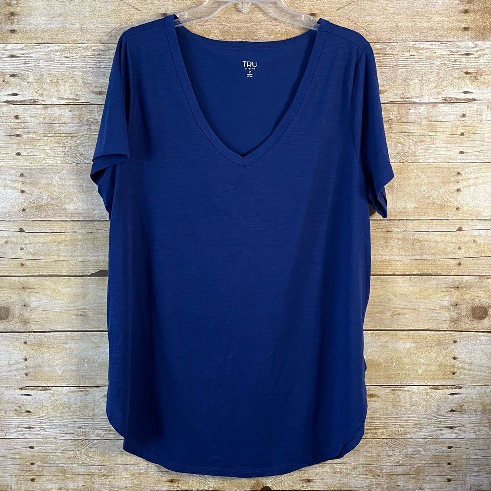 Tru by Torrid Lyocell V-Neck Active Tunic Tee Blue Depths Top T-Shirt EUC Size 2